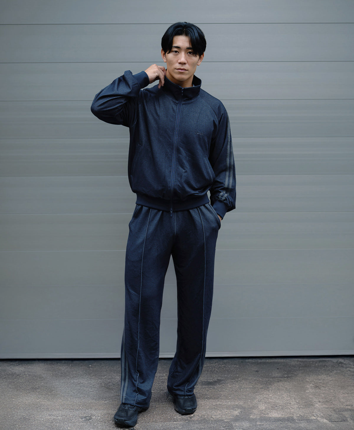 0144. TENEZ Track Pants Two Stripes (デニム風)