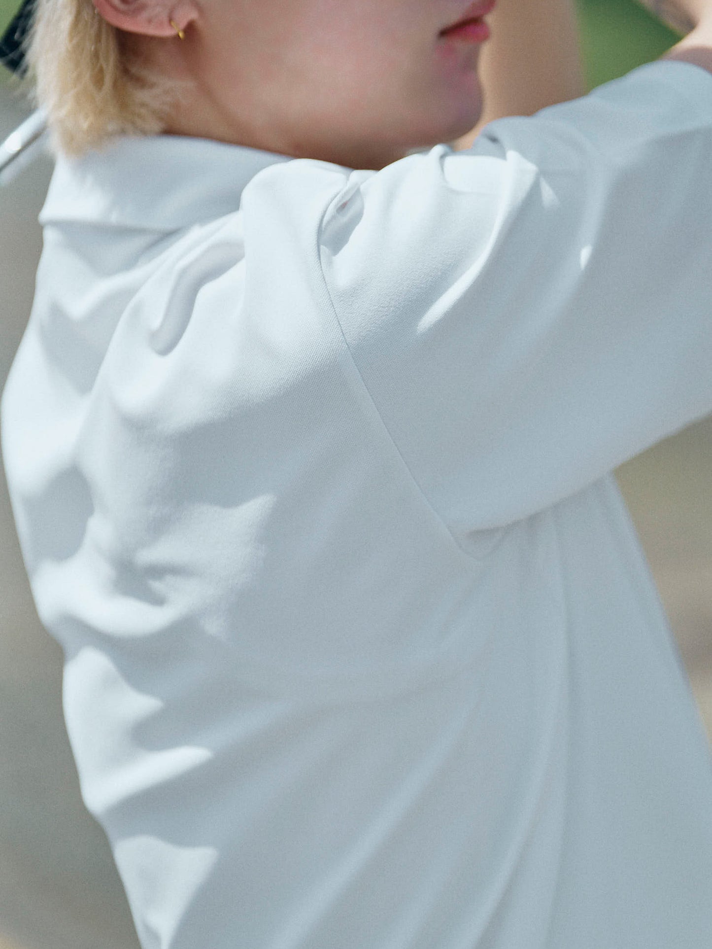 0132. MOON-TECH®︎ Zip Collar Shirt