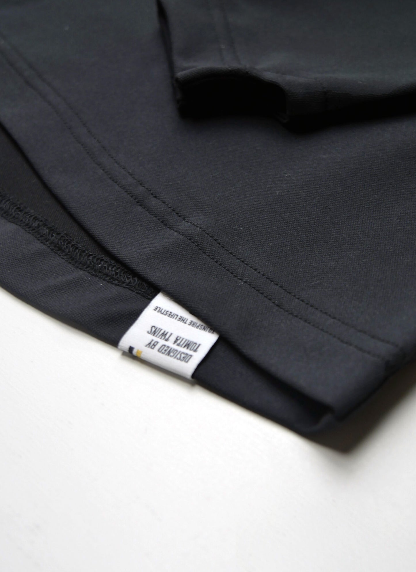 0074. （WOMENS）MOON-TECH®︎ Mock Neck Long Sleeve Tee